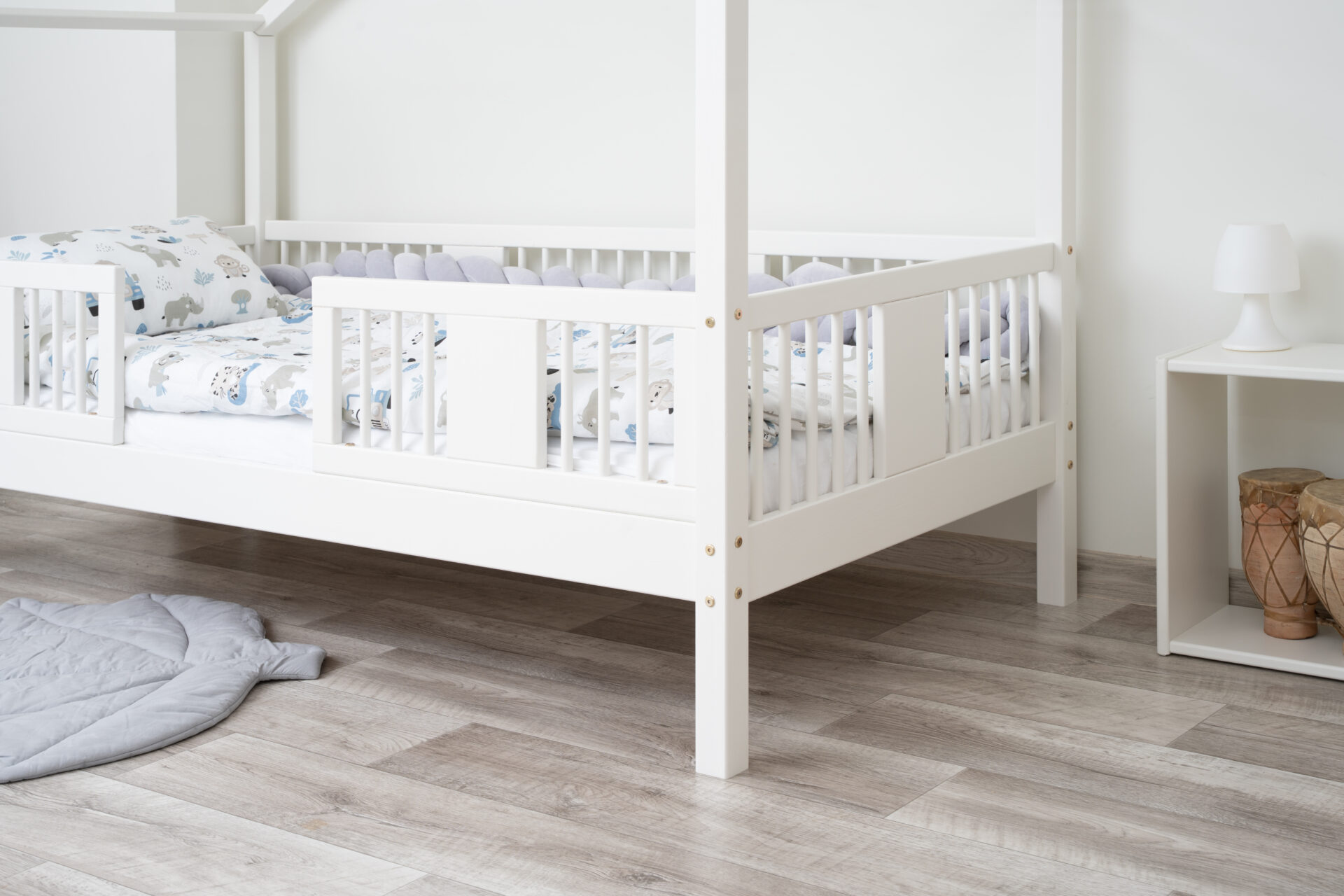 LUNA SHORT 20 biały (3) Kinderbett ASTRIA