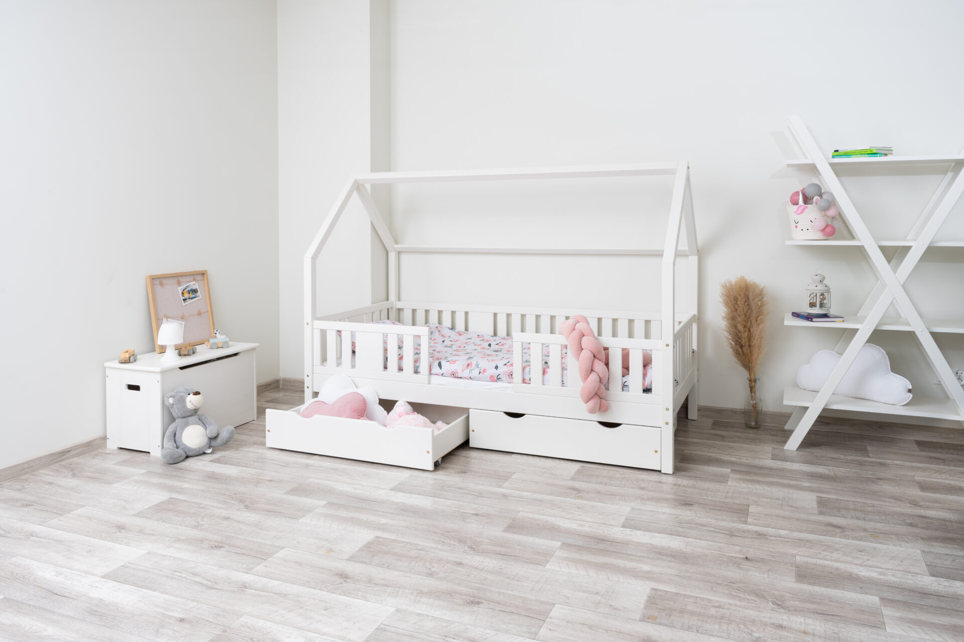 NIKO LONG 20 biały 2 (2) Kinderbett STELLIA mit Schublade