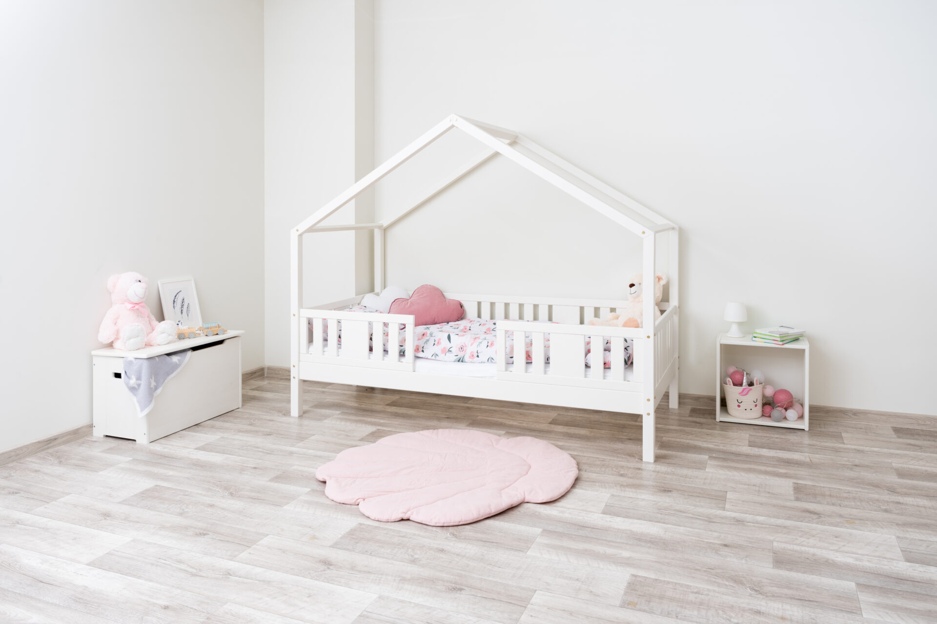 NIKO SHORT 20 biały (3) Kinderbett LUNETTA