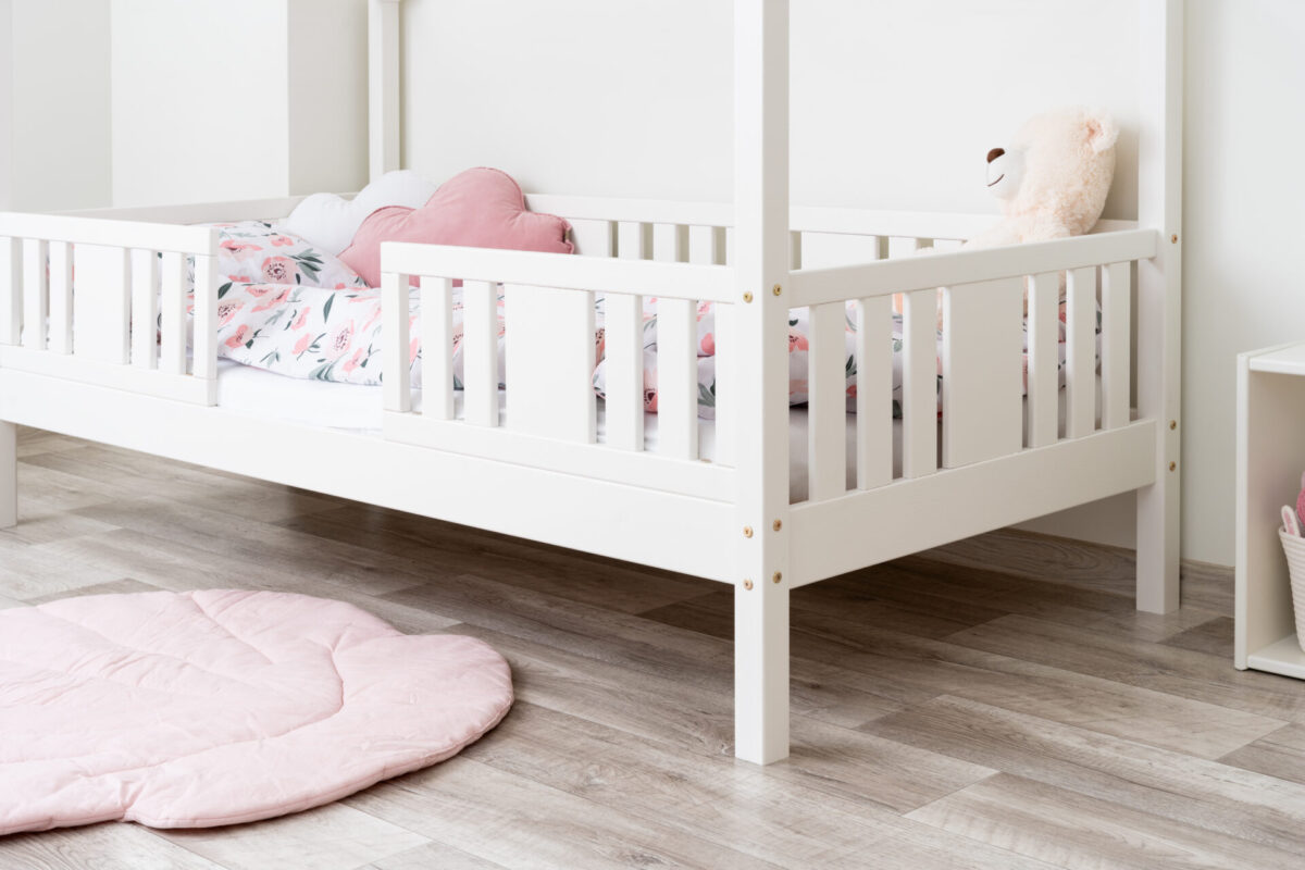 NIKO SHORT 20 biały (4) Kinderbett LUNETTA