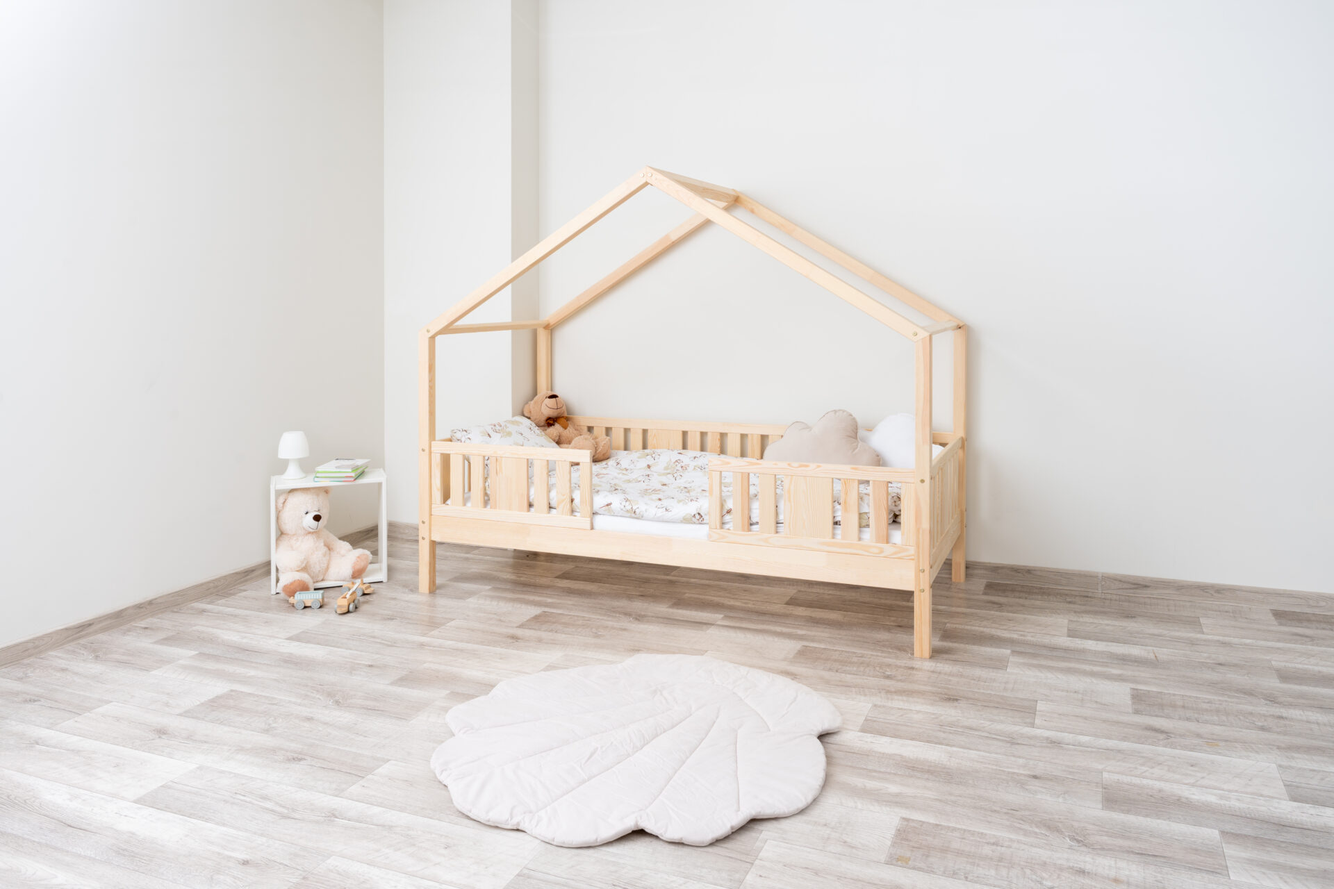 NIKO SHORT 20 nielakierowane (2) Kinderbett LUNETTA