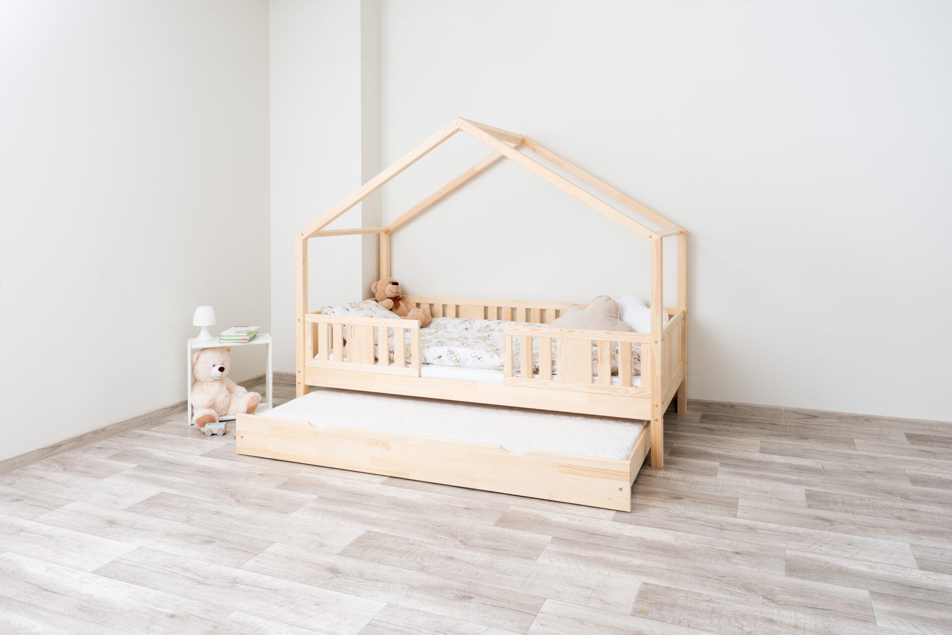 NIKO SHORT 20 nielakierowane 3 (2) Kinderbett LUNETTA mit Schublade