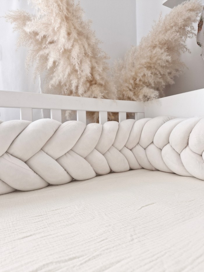 Wheat-Ear Braided Bumper Velvet, 5 Strands – White Wheat-Ear Braided Bumper Velvet, 5 Strands – White