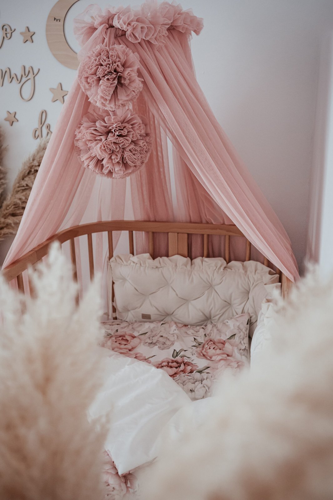 Tulle Bed Canopy with Pompoms and Frame Tulle Bed Canopy with Pompoms and Frame