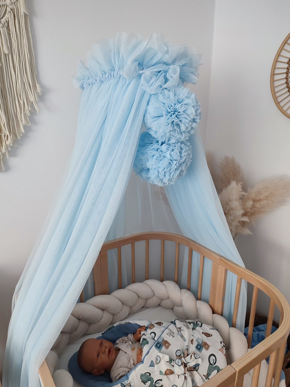 Tulle Bed Canopy with Pompoms and Frame Tulle Bed Canopy with Pompoms and Frame