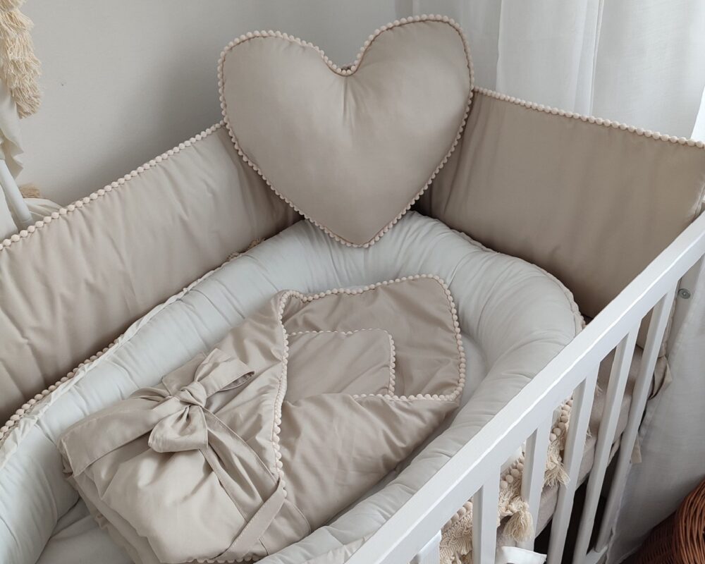 Boho Cot Bumper with Pompoms Boho Cot Bumper with Pompoms