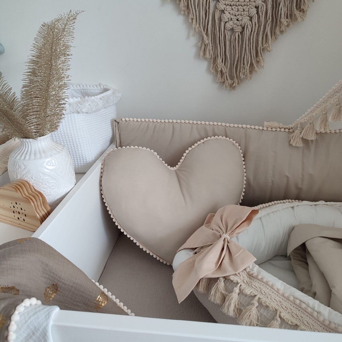 Boho Cot Bumper with Pompoms Boho Cot Bumper with Pompoms
