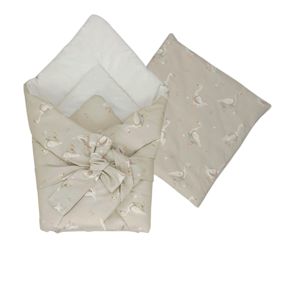 2-in-1 Swaddle Wrap 75 × 75 cm with Pillow 35 × 35 cm – Geese 2-in-1 Swaddle Wrap 75 × 75 cm with Pillow 35 × 35 cm – Geese