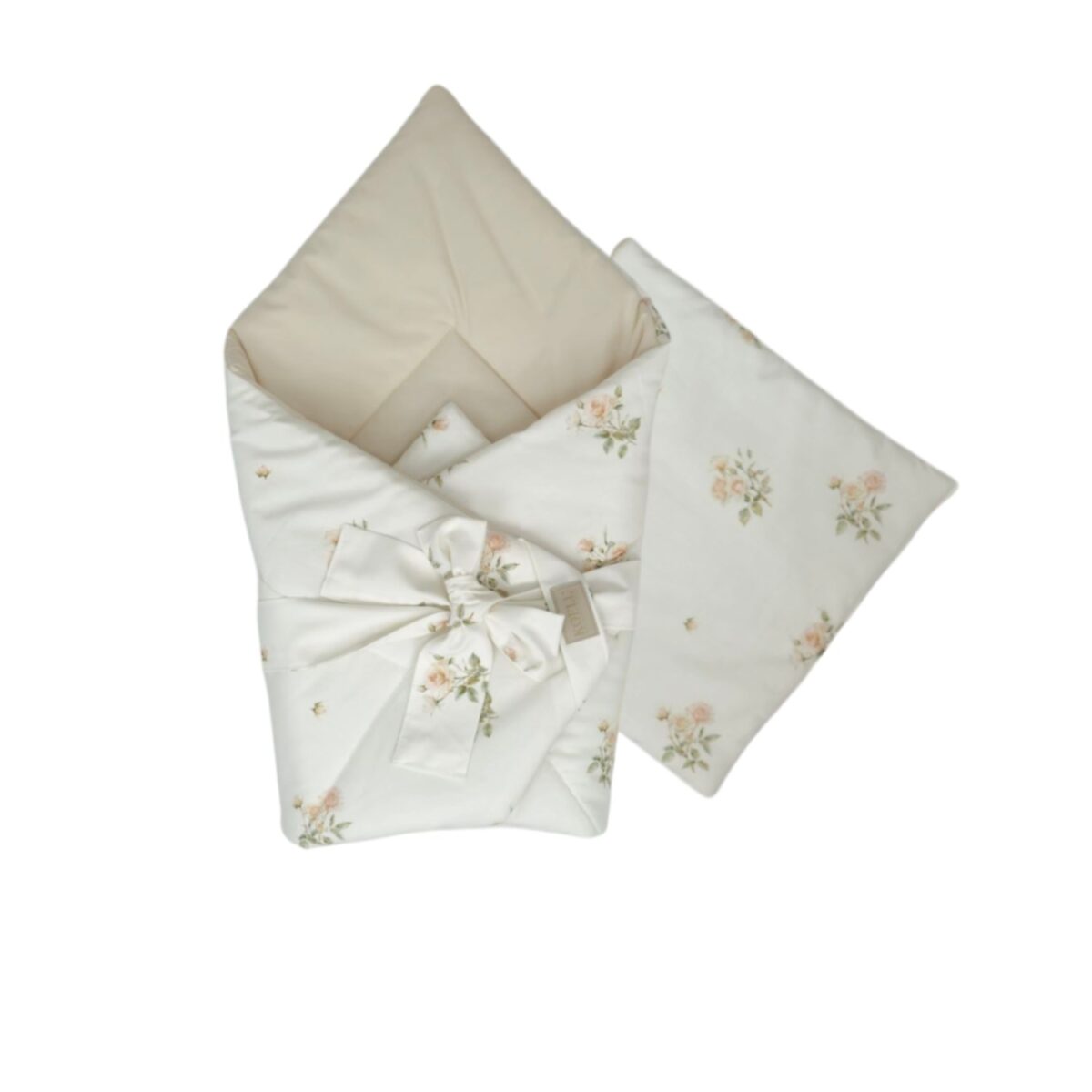 2-in-1 Swaddle Wrap 75 × 75 cm with Pillow 35 × 35 cm – Tea Roses 2-in-1 Swaddle Wrap 75 × 75 cm with Pillow 35 × 35 cm – Tea Roses