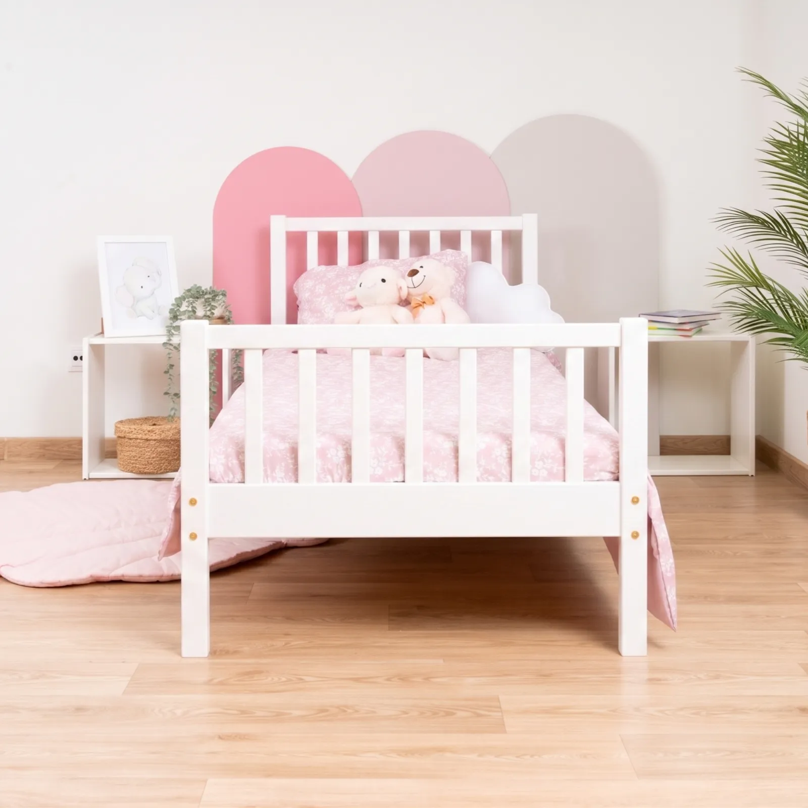 ELLA Children’s Bed – white (side view) ELLA Children’s Bed in pine wood, white, side view