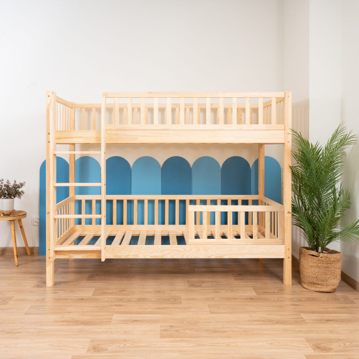 KOSMO Bunk Bed – natural pine, with lower guard rail (1) KOSMO Bunk Bed in pine wood, natural pine, with lower guard rail