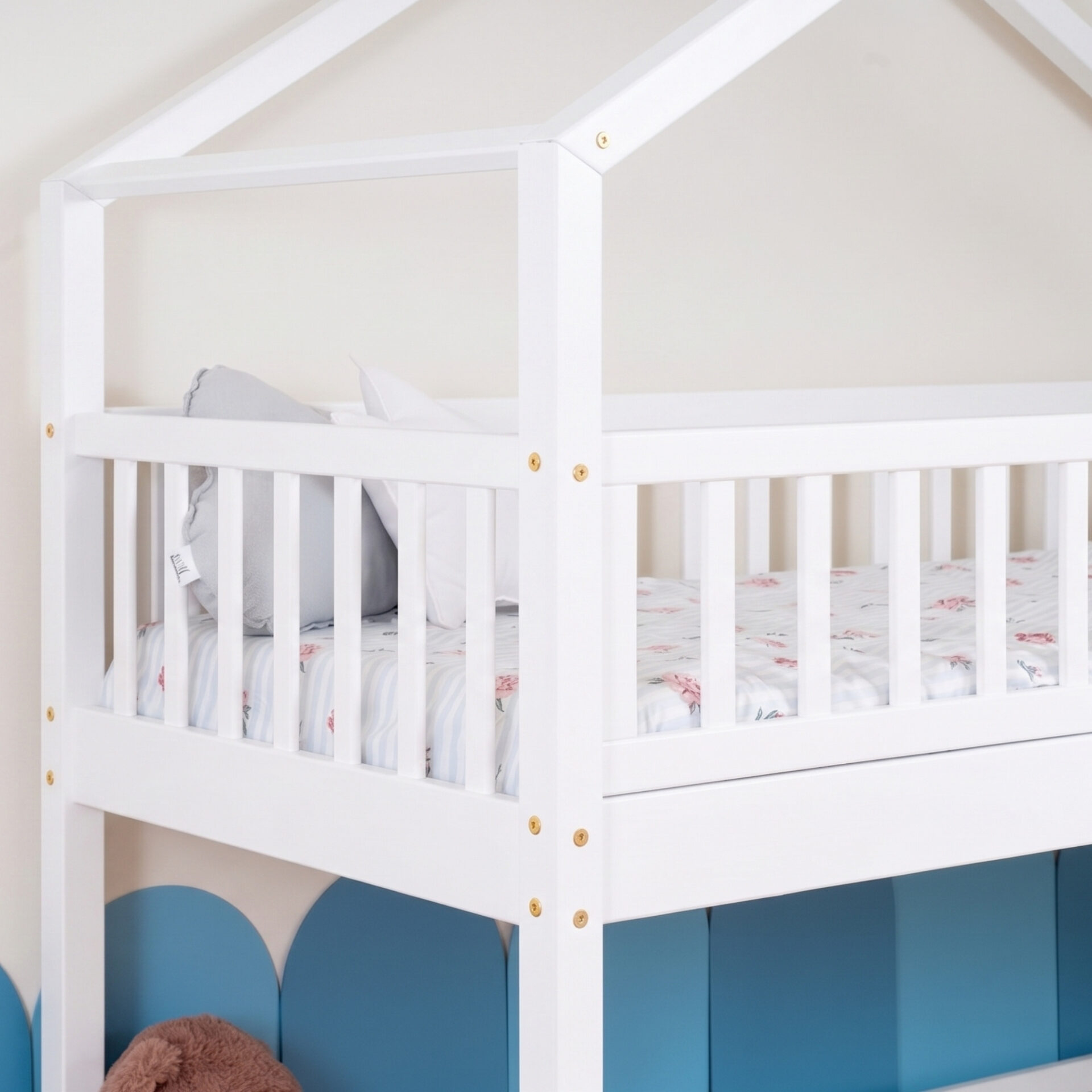 KOSMO Short Bunk Bed in pine wood, white