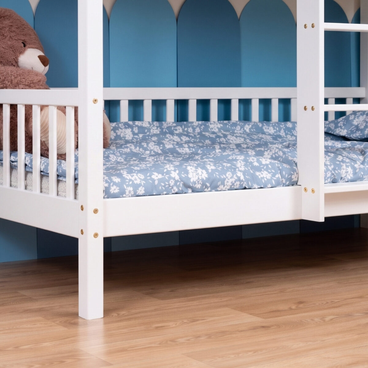 KOSMO Short Bunk Bed in pine wood, white