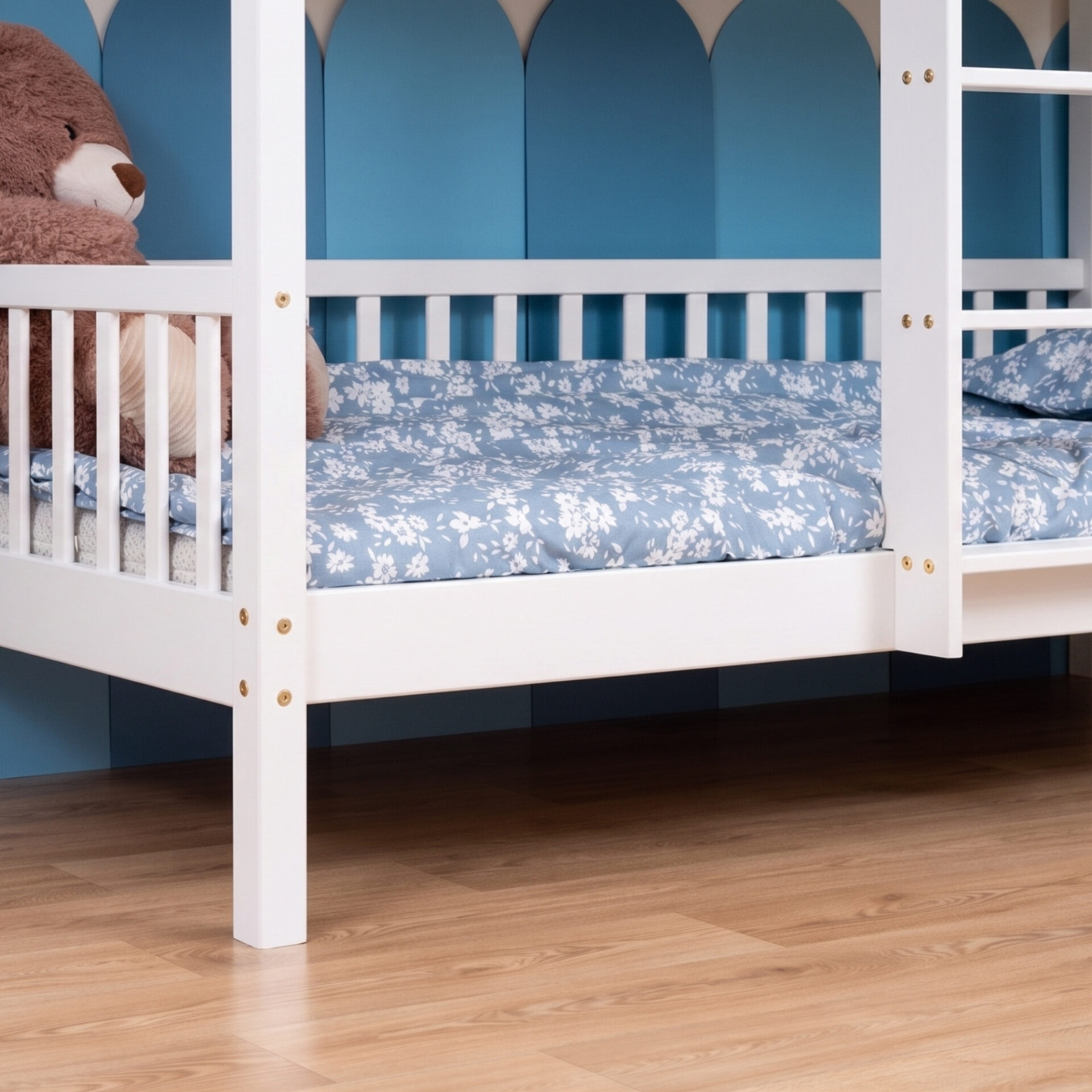 KOSMO Short Bunk Bed in pine wood, white