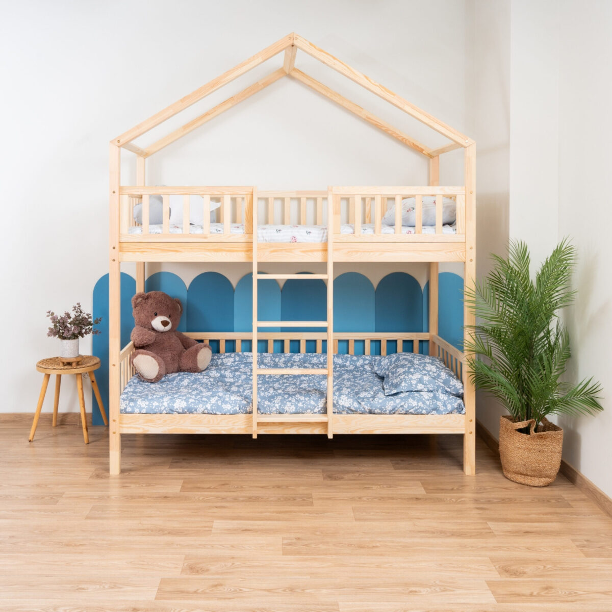 KOSMO Short Bunk Bed in pine wood, natural pine
