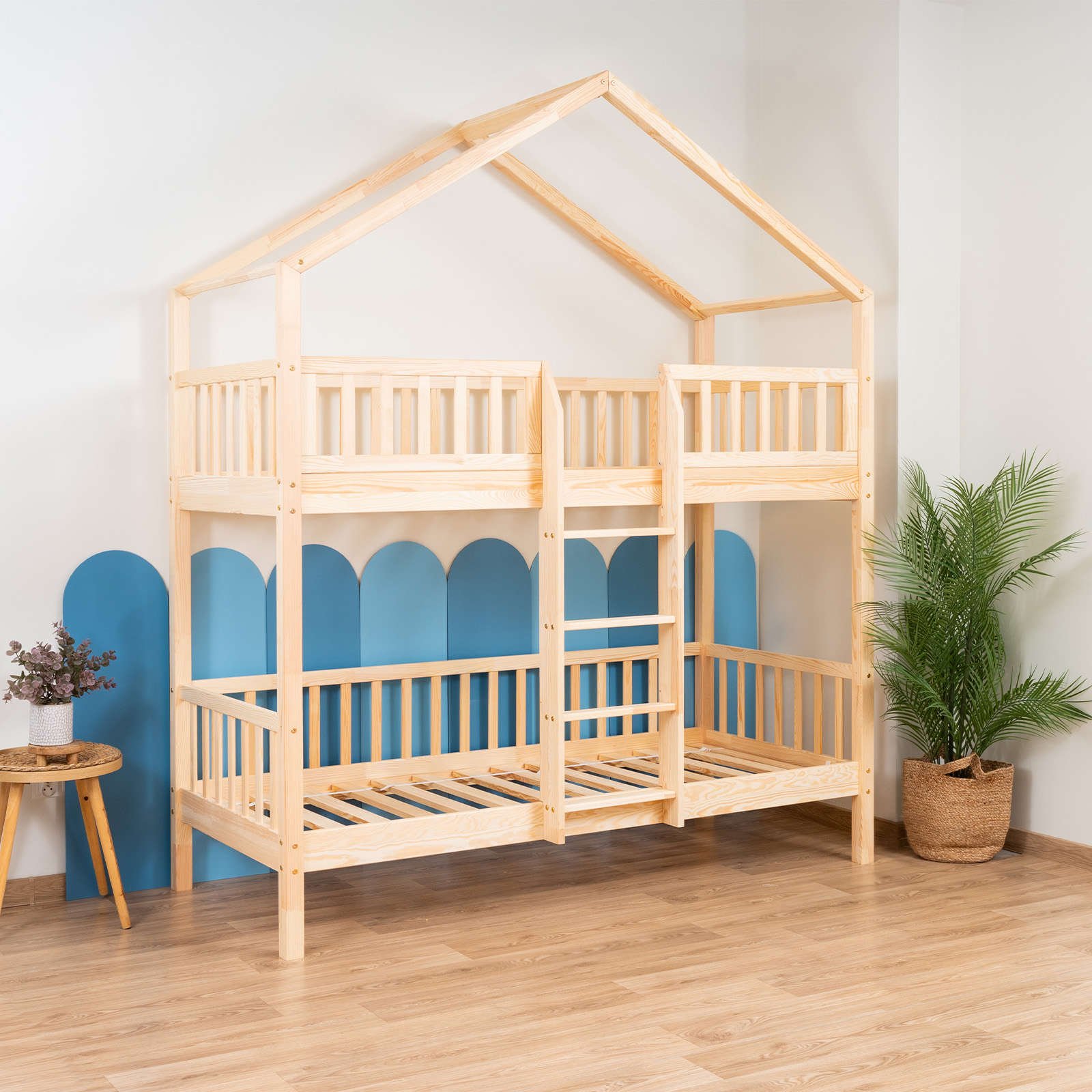 KOSMO Short Bunk Bed in pine wood, natural pine