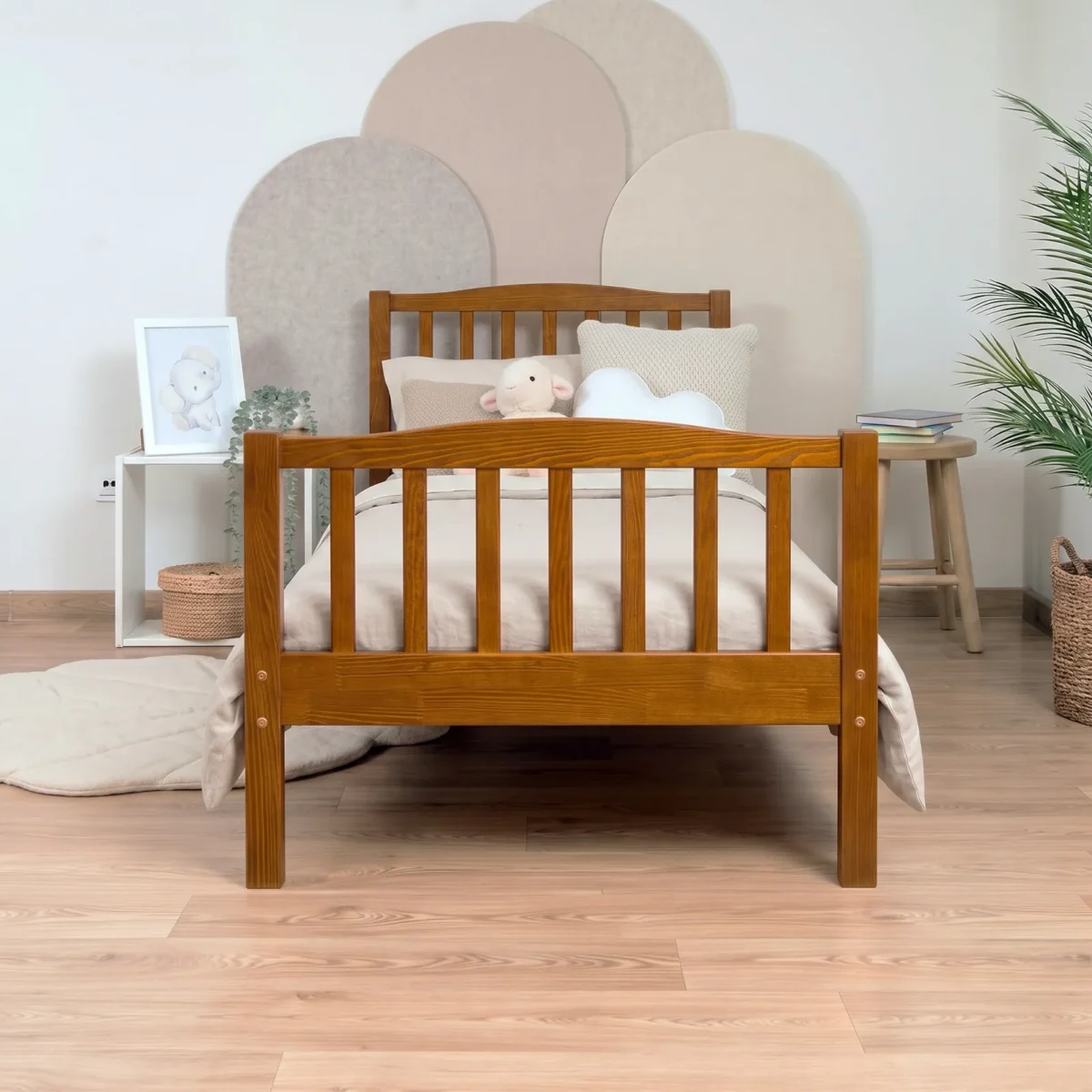 MALVA Children’s Bed in pine wood, retro, front view
