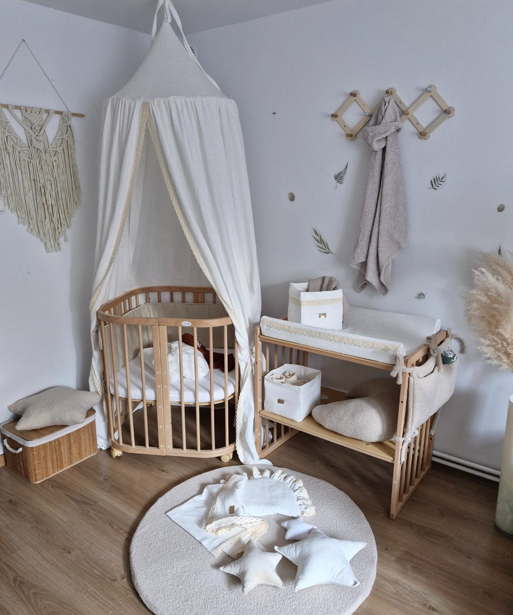 Muslin Canopy with Lace – Ceiling Mounted